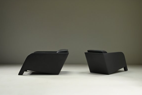 BLADE LOUNGE CHAIRS