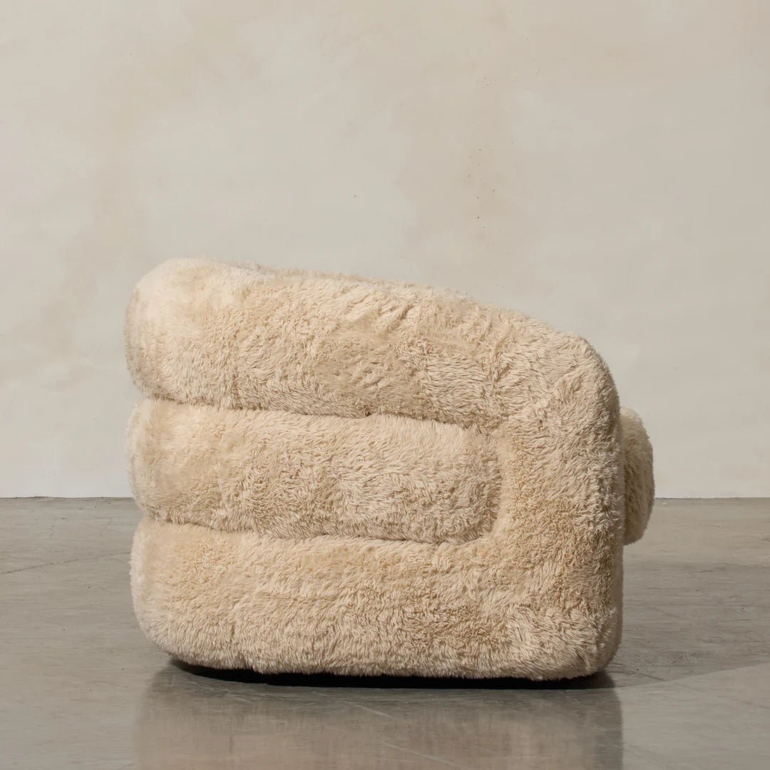 Aderente Fur Lounge Chair - DorsaAderente Fur Lounge ChairGray