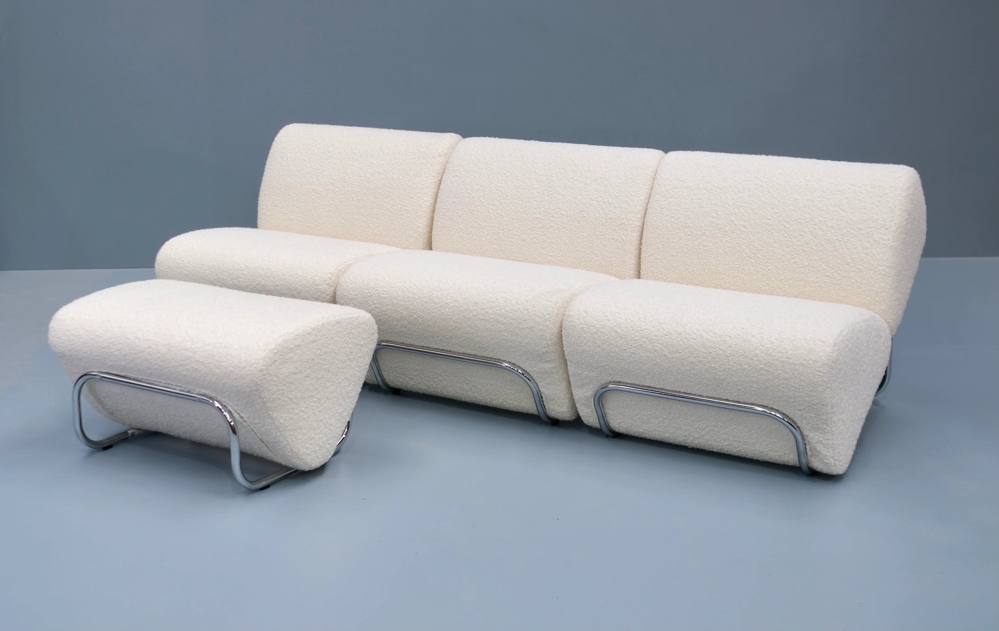 Di Moda Boucle Lounge and Ottoman - DorsaDi Moda Boucle Lounge and OttomanTriple