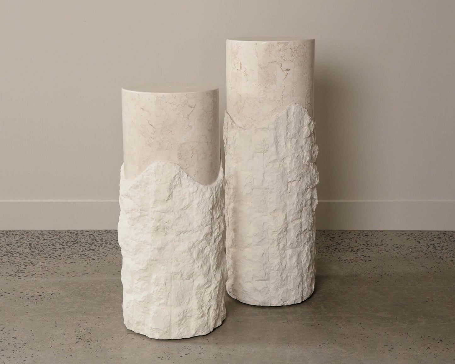 Frastagliata Fibreglass Side Table - DorsaFrastagliata Fibreglass Side TableTall