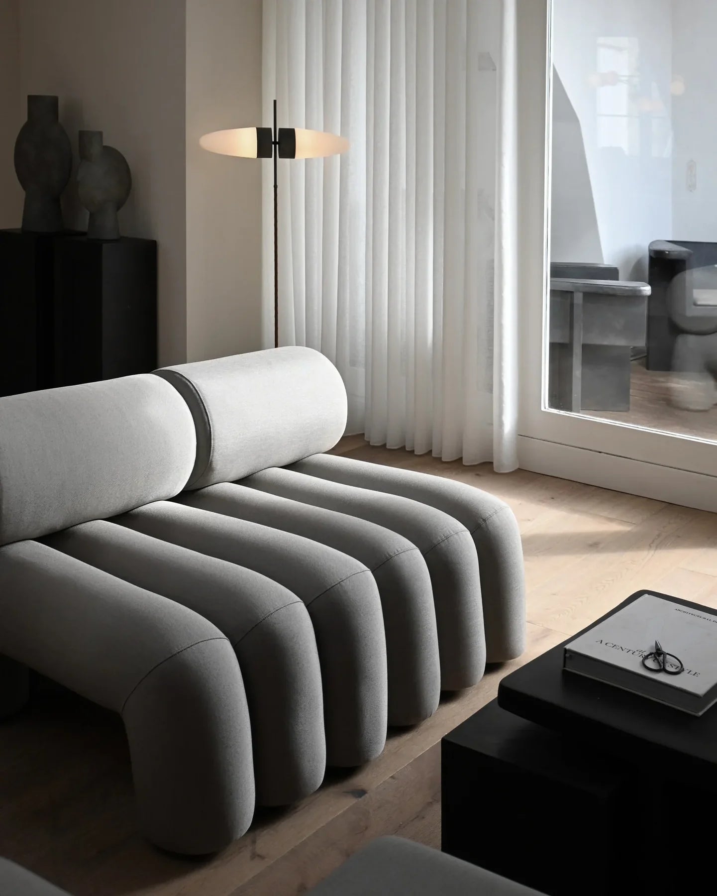 Rastrello Boucle Lounge Chair - DorsaRastrello Boucle Lounge ChairBoucle WhiteSingle